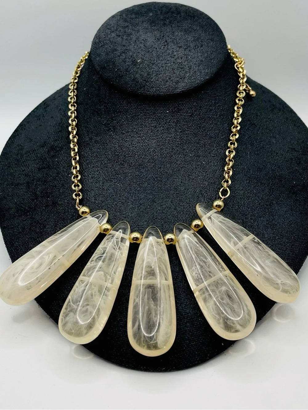 Vintage Lucite Teardrop Statement Bib Necklace Gold Tone Chain Estate Piece
